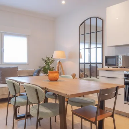 Apartment Av Manuel Junquera 27